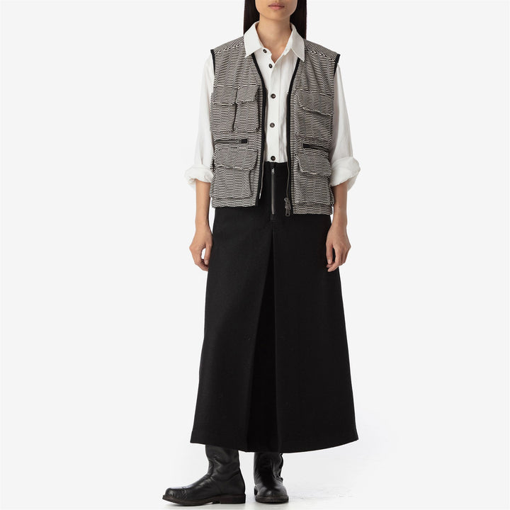 Dresses Unisex ROSPO SMERALDINO TELA BISACCIA Waistcoat BIANCO-NERO Dressed Back (jpg Rgb)		